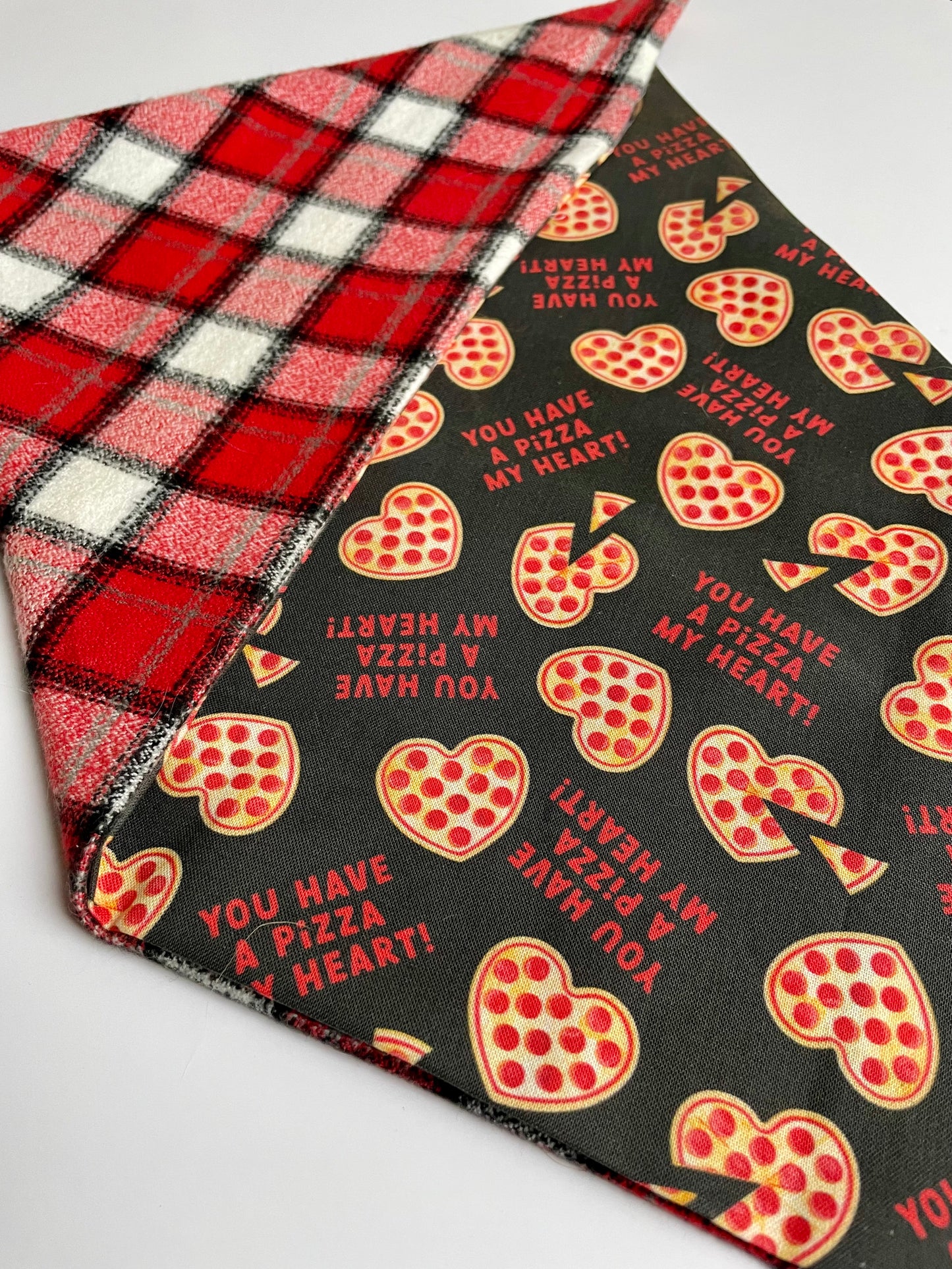 Pizza my heart: cotton bandana